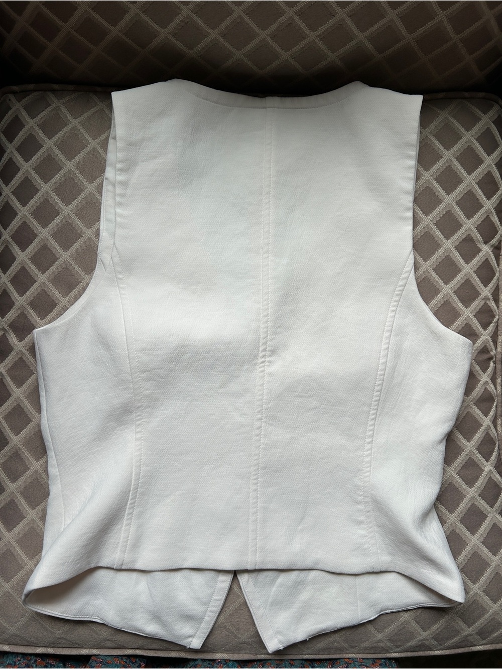Aritzia Wilfred Attire Crepette Vest Light Birch Sz 4 - Picture 9 of 9